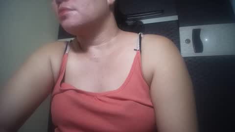 Snapshot of hotmatureladyxxx chatting on 12/21/25, 09:55 hotmatureladyxxx online show from 12/21/25, 09:55