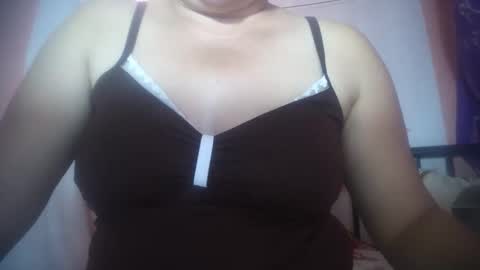Snapshot of hotmatureladyxxx chatting on 04/11/26, 08:07 hotmatureladyxxx online show from 04/11/26, 08:07