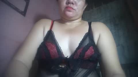 Snapshot of hotmatureladyxxx chatting on 05/05/26, 12:35 hotmatureladyxxx online show from 05/05/26, 12:35