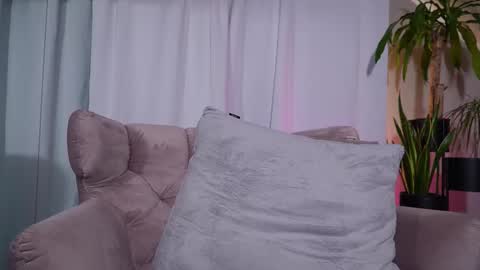 Snapshot of hotmilfbitch chatting on 02/21/25, 04:29 hotmilfbitch online show from 02/21/25, 04:29