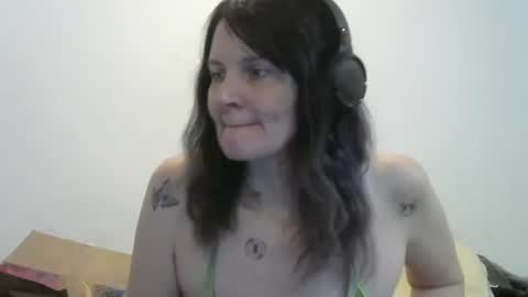 Snapshot of hotmodel1984 chatting on 02/26/26, 09:47 hotmodel1984 online show from 02/26/26, 09:47