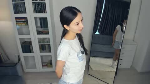 Snapshot of hotmodeon chatting on 02/20/26, 08:16 Cherry online show from 02/20/26, 08:16