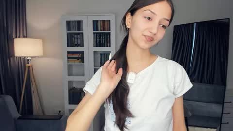 Snapshot of hotmodeon chatting on 02/21/26, 09:32 Cherry online show from 02/21/26, 09:32