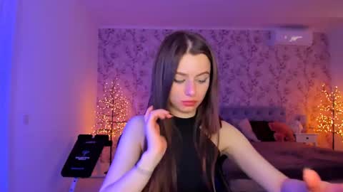hotmolly_ online show from 06/14/26, 03:19