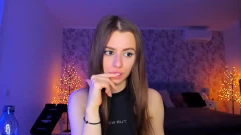 hotmolly_ online show from 06/21/26, 07:05