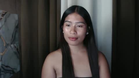 Snapshot of hotmorena_finger chatting on 04/18/26, 05:39 Analiza online show from 04/18/26, 05:39