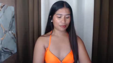 Snapshot of hotmorena_finger chatting on 04/19/26, 04:28 Analiza online show from 04/19/26, 04:28