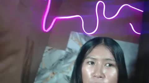Snapshot of hotmorena_finger chatting on 05/15/26, 11:45 Analiza online show from 05/15/26, 11:45