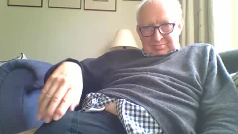 Snapshot of hotmuff99 chatting on 10/23/25, 12:37 hotmuff99 online show from 10/23/25, 12:37