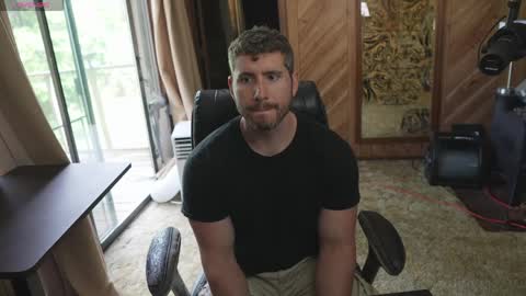 hotmuscles6t9 online show from 04/25/26, 07:22