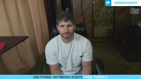 Snapshot of hotmuscles6t9 chatting on 06/01/26, 07:59 hotmuscles6t9 online show from 06/01/26, 07:59
