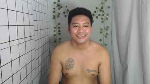 Snapshot of hotnielkhalifa chatting on 10/02/25, 12:12 neilkhalifa online show from 10/02/25, 12:12