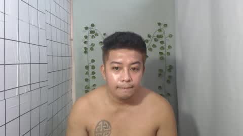 Snapshot of hotnielkhalifa chatting on 11/06/25, 02:34 neilkhalifa online show from 11/06/25, 02:34