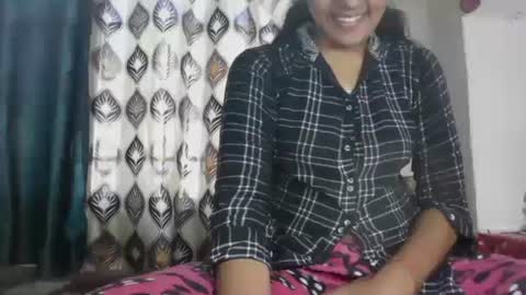 lola online show from 12/21/24, 08:39