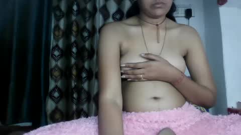 lola online show from 02/09/25, 01:03