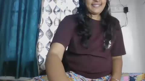 lola online show from 09/22/25, 05:31
