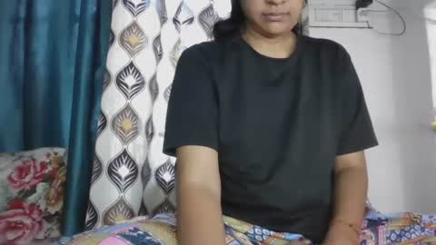 lola online show from 10/20/25, 04:24