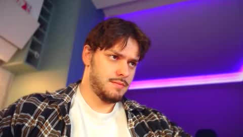 Snapshot of hotpolishsausage chatting on 11/15/25, 02:53 Jason online show from 11/15/25, 02:53