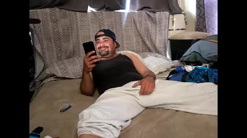 hotrox6942 online show from 09/23/25, 08:56