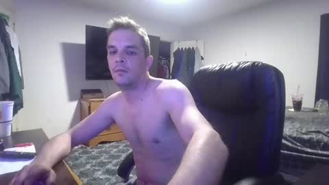 Snapshot of hotslimboy24 chatting on 01/20/25, 05:04 sexy mark online show from 01/20/25, 05:04