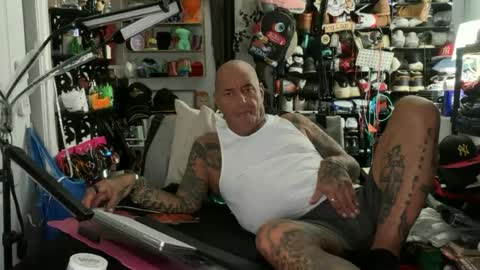 hotstuff775616 online show from 07/04/26, 04:29