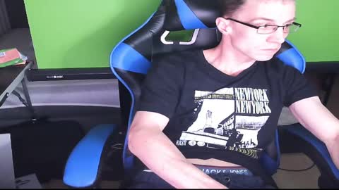 Snapshot of hotsummerboy89 chatting on 01/22/25, 06:31 hotsummerboy89 online show from 01/22/25, 06:31