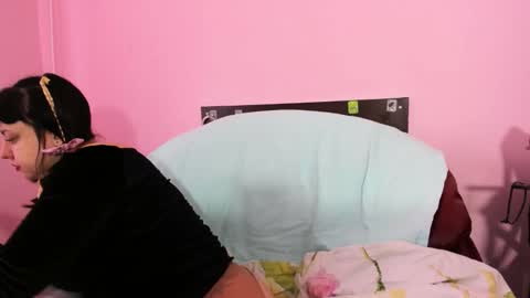 Snapshot of hotsweetangel4u chatting on 01/09/26, 07:55 Monica online show from 01/09/26, 07:55
