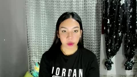 Snapshot of hott_cumforyou chatting on 05/19/26, 11:05 jelaigrande online show from 05/19/26, 11:05