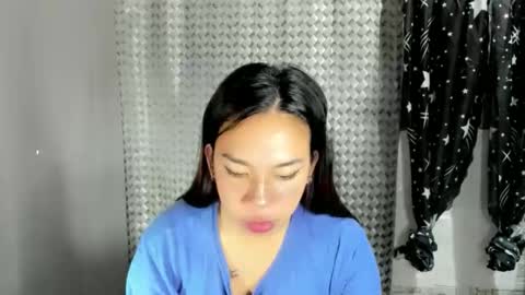 Snapshot of hott_cumforyou chatting on 05/19/26, 11:33 jelaigrande online show from 05/19/26, 11:33
