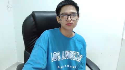 hott_cute69 online show from 11/08/25, 09:09