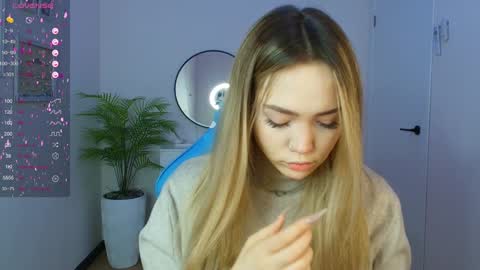 Snapshot of hottease_pvt chatting on 01/30/25, 02:06 hello Im Eva online show from 01/30/25, 02:06