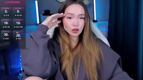 Snapshot of hottease_pvt chatting on 10/04/25, 09:02 hello Im Eva online show from 10/04/25, 09:02