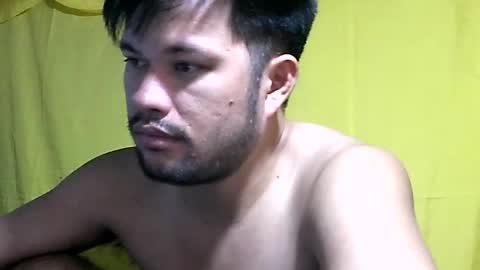 Snapshot of hottestpinoy2323 chatting on 06/18/26, 10:36 HottestPinoy32 online show from 06/18/26, 10:36