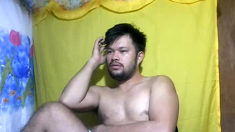 Snapshot of hottestpinoy2323 chatting on 07/21/26, 08:33 HottestPinoy32 online show from 07/21/26, 08:33
