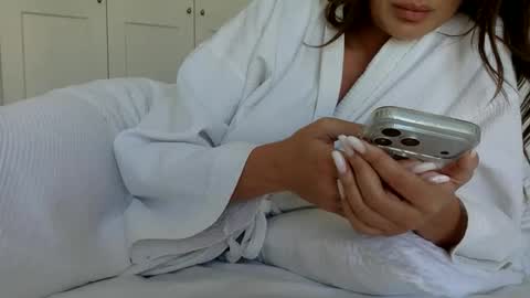 Snapshot of hottie_____ chatting on 04/25/26, 10:07 Sexxy online show from 04/25/26, 10:07