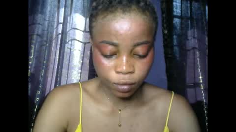 Snapshot of hottie_baddie14 chatting on 01/06/26, 01:37 hottie baddie14 online show from 01/06/26, 01:37