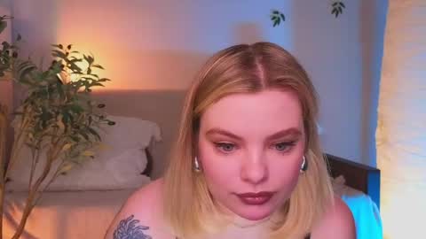 Snapshot of hottie_jane chatting on 05/01/26, 11:26 Jane online show from 05/01/26, 11:26