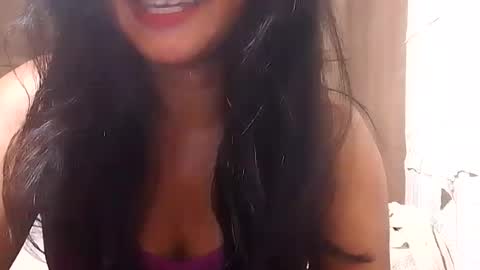 Snapshot of hottie_mama2022 chatting on 06/26/26, 08:46 Lyn online show from 06/26/26, 08:46