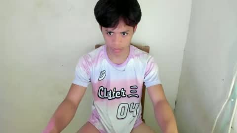 hottie_migs online show from 06/10/26, 12:11