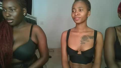 hottie_mistie online show from 04/27/26, 08:34