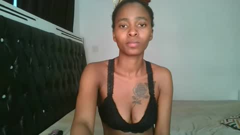 hottie_mistie online show from 05/16/26, 05:15