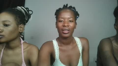 Snapshot of hottie_mistie chatting on 07/05/26, 05:14 hottie_mistie online show from 07/05/26, 05:14
