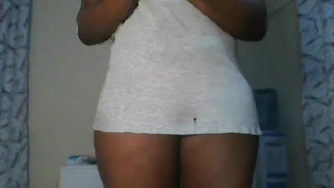 Snapshot of hottie_vera chatting on 06/15/26, 06:48 vera online show from 06/15/26, 06:48