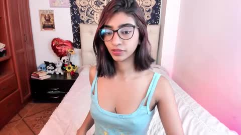 Snapshot of hottie_veronica chatting on 10/08/25, 11:02 Veronica independent model online show from 10/08/25, 11:02