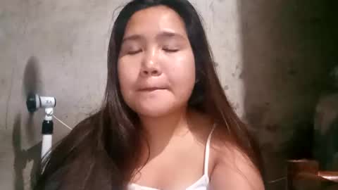 Snapshot of hottiecum27 chatting on 03/16/26, 07:29 hottiecum27 online show from 03/16/26, 07:29