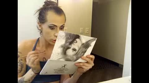 Snapshot of hottiefrmhell97 chatting on 04/02/26, 12:25 Lucky online show from 04/02/26, 12:25