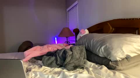 hottiewithabody101 online show from 06/05/26, 10:37