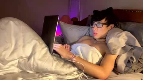 hottiewithabody101 online show from 06/08/26, 01:28