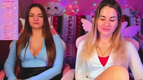 Snapshot of hotty_girls_here chatting on 01/11/25, 06:35 Ivanna and Jessica online show from 01/11/25, 06:35