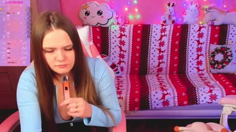Snapshot of hotty_girls_here chatting on 01/17/25, 05:53 Ivanna and Jessica online show from 01/17/25, 05:53